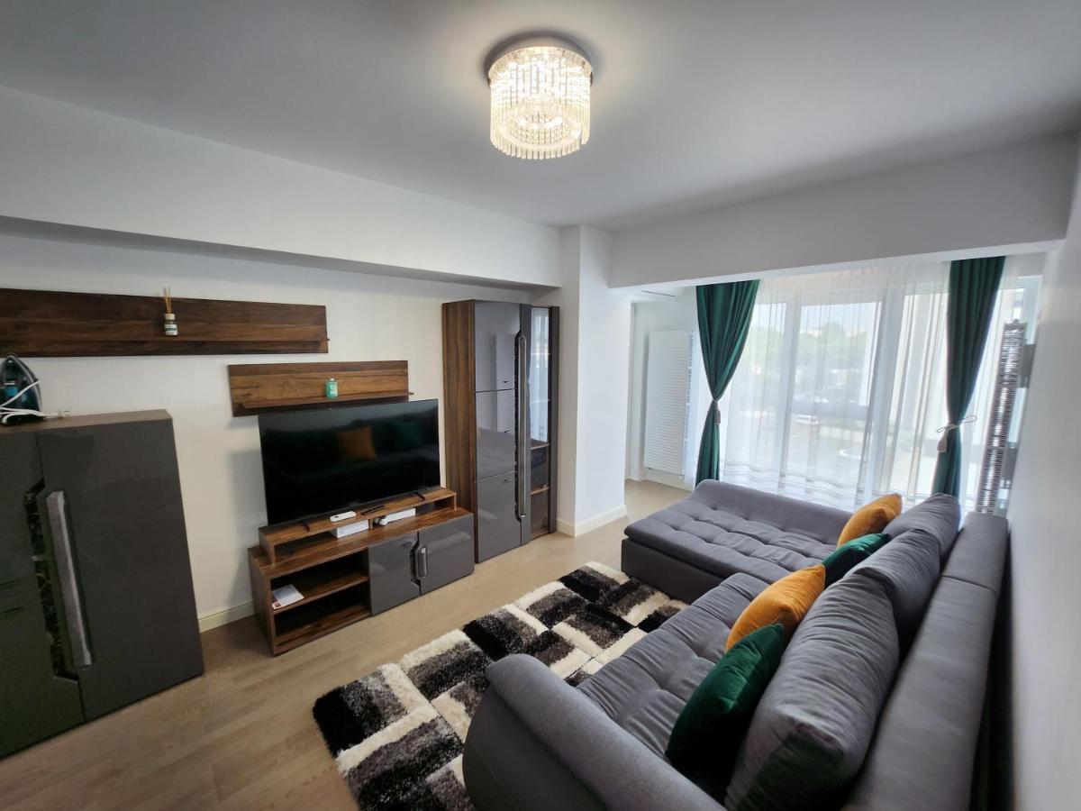 Near Airport 2 Rooms Apartments In Himson Iasi Bagian luar foto